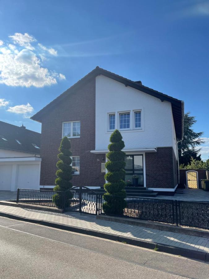 Klimatisierte Ferienwohnung in Seenähe - B&B