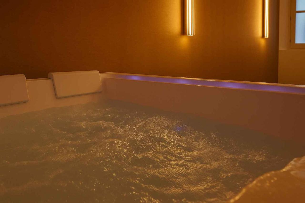 Suite romantique, jacuzzi & pièce secrète Centre ville Cahors - Bed and Breakfast Cahors