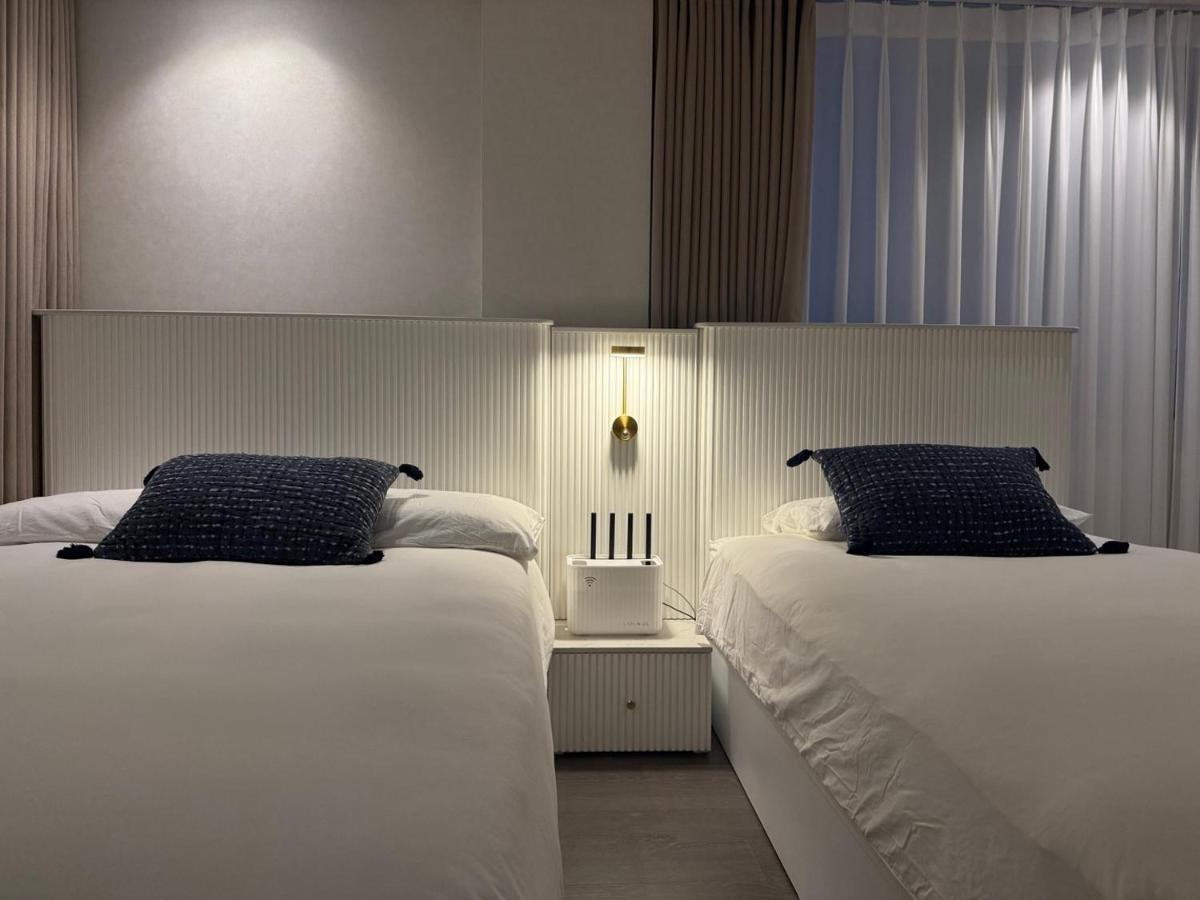 One-Bedroom Deluxe Apartment