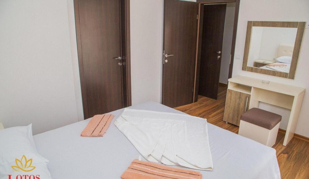 Lotos - stan 421 L2 - Bed and Breakfast Dobra Voda