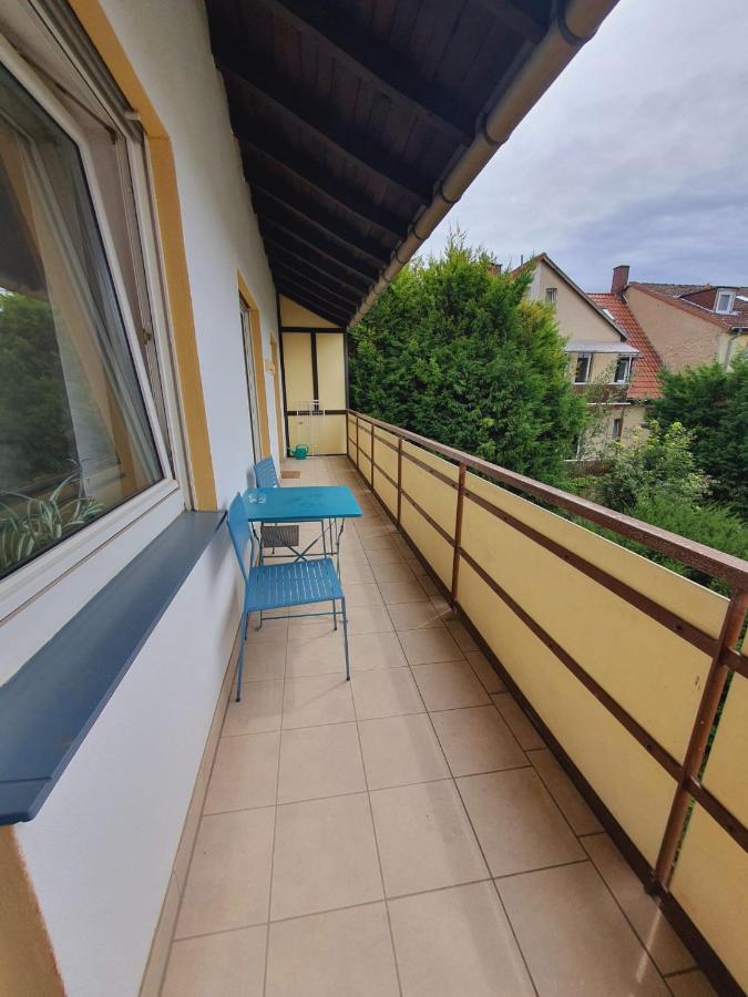 Bright 2BR Family-friendly Home -BASF - Free Parking - Super Fast WIFI - B&B