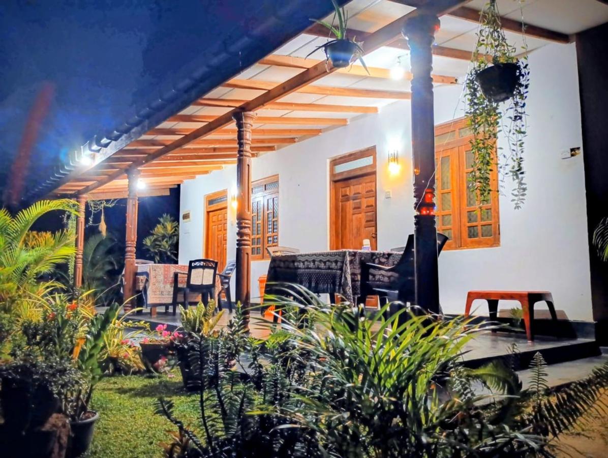 Sigiriya Hillside View Villa - B&B
