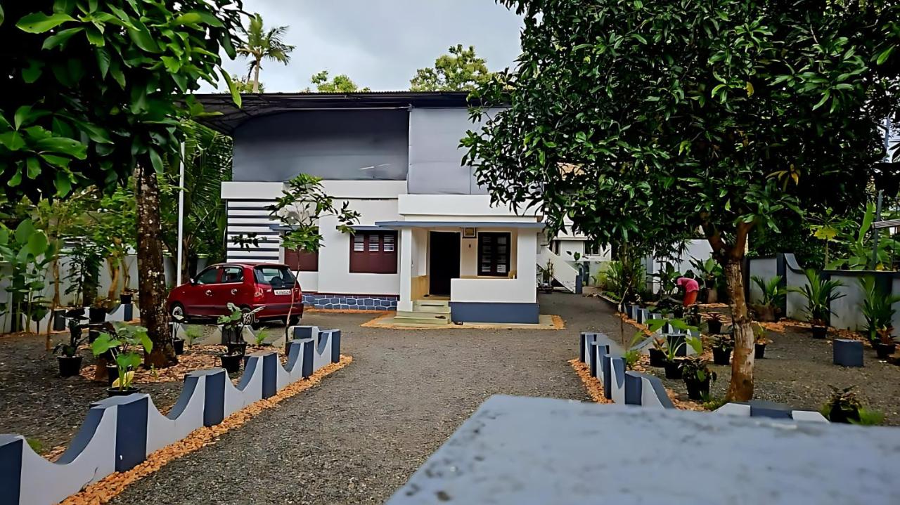 Alappuzha Family Vacation Villa - LAYANILA - B&B Alleppey
