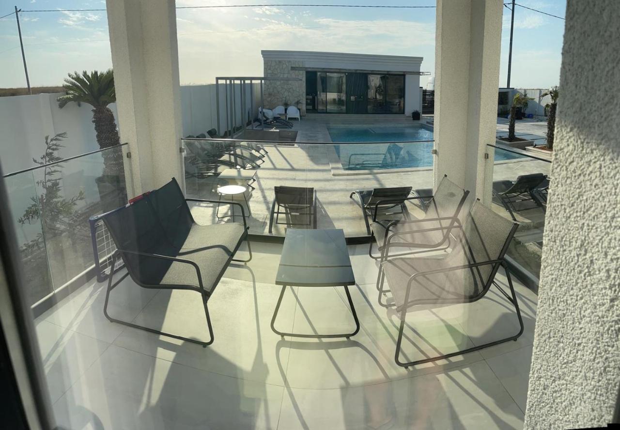 Suite Pool Golful Francez - Bed and Breakfast Schitu