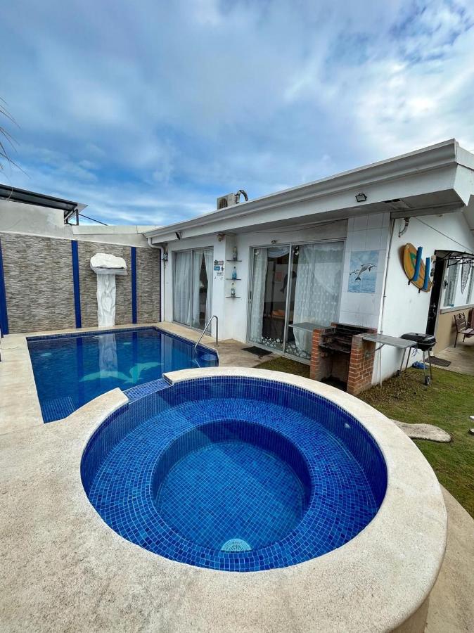 Casa vacacional Playa Herradura - B&B Herradura