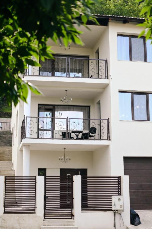 Flori House - B&B