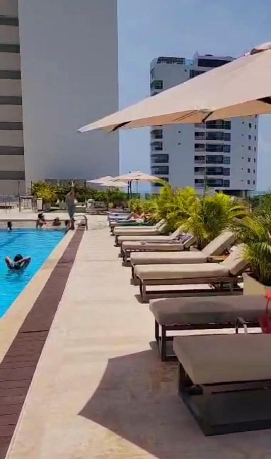Cartagena Beach Resort With Pool and Hot Tub - B&B Cartagena de Indias