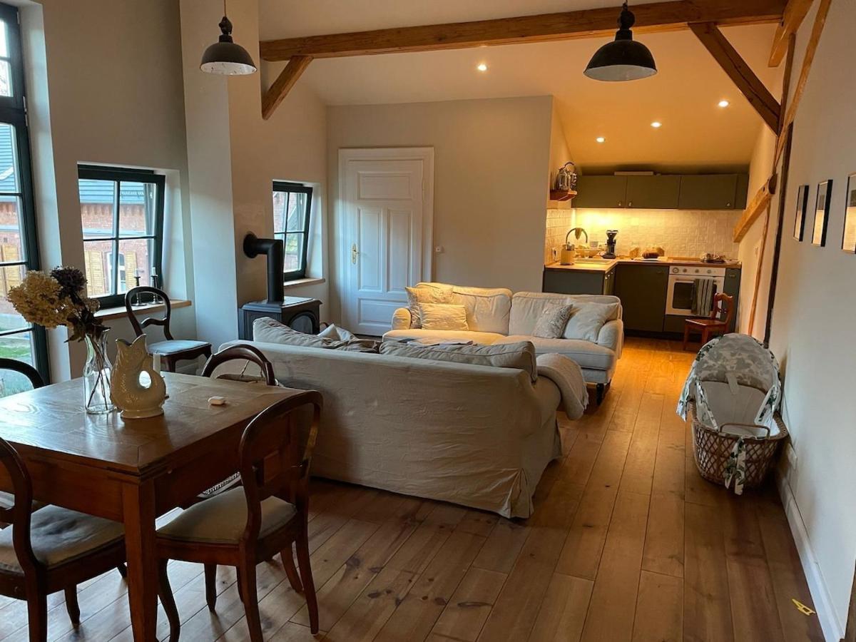 Stylish Loft Apartment on a Country Farm - B&B