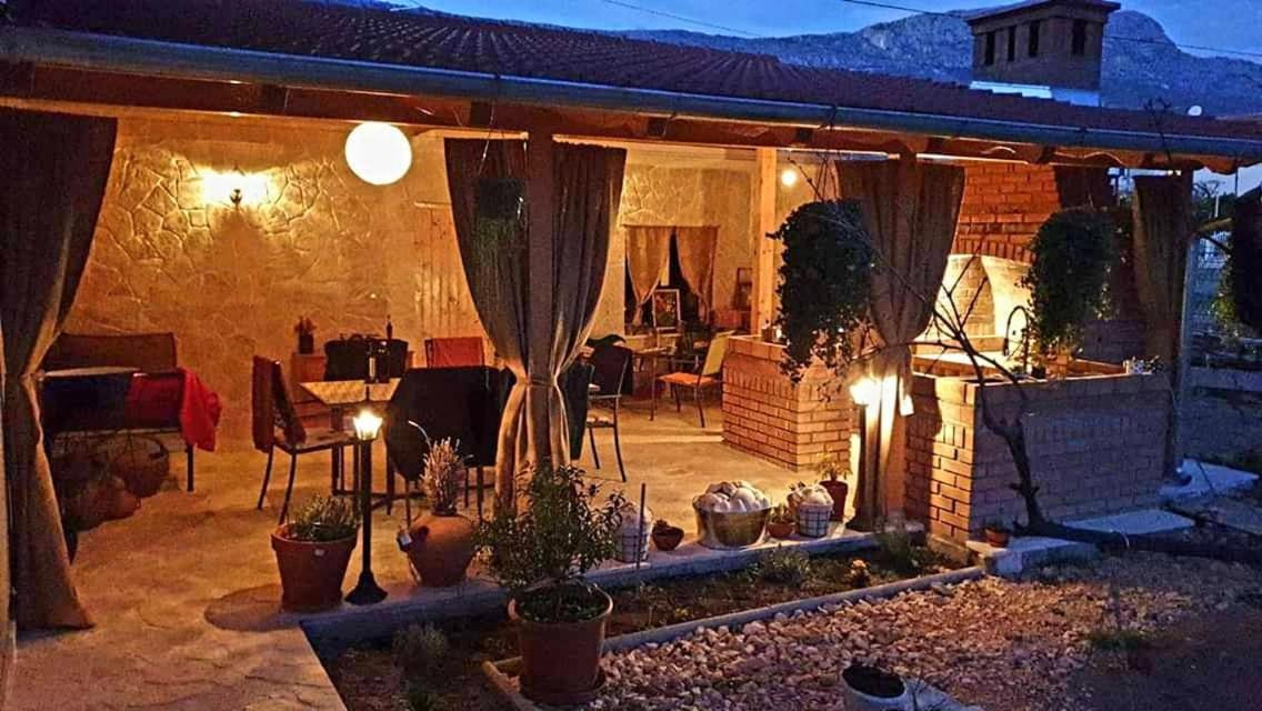 Apartman Ena - B&B Kutleše