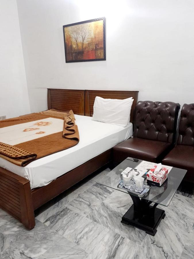 Deluxe Tweepersoonskamer (2 Volwassenen + 1 Kind)