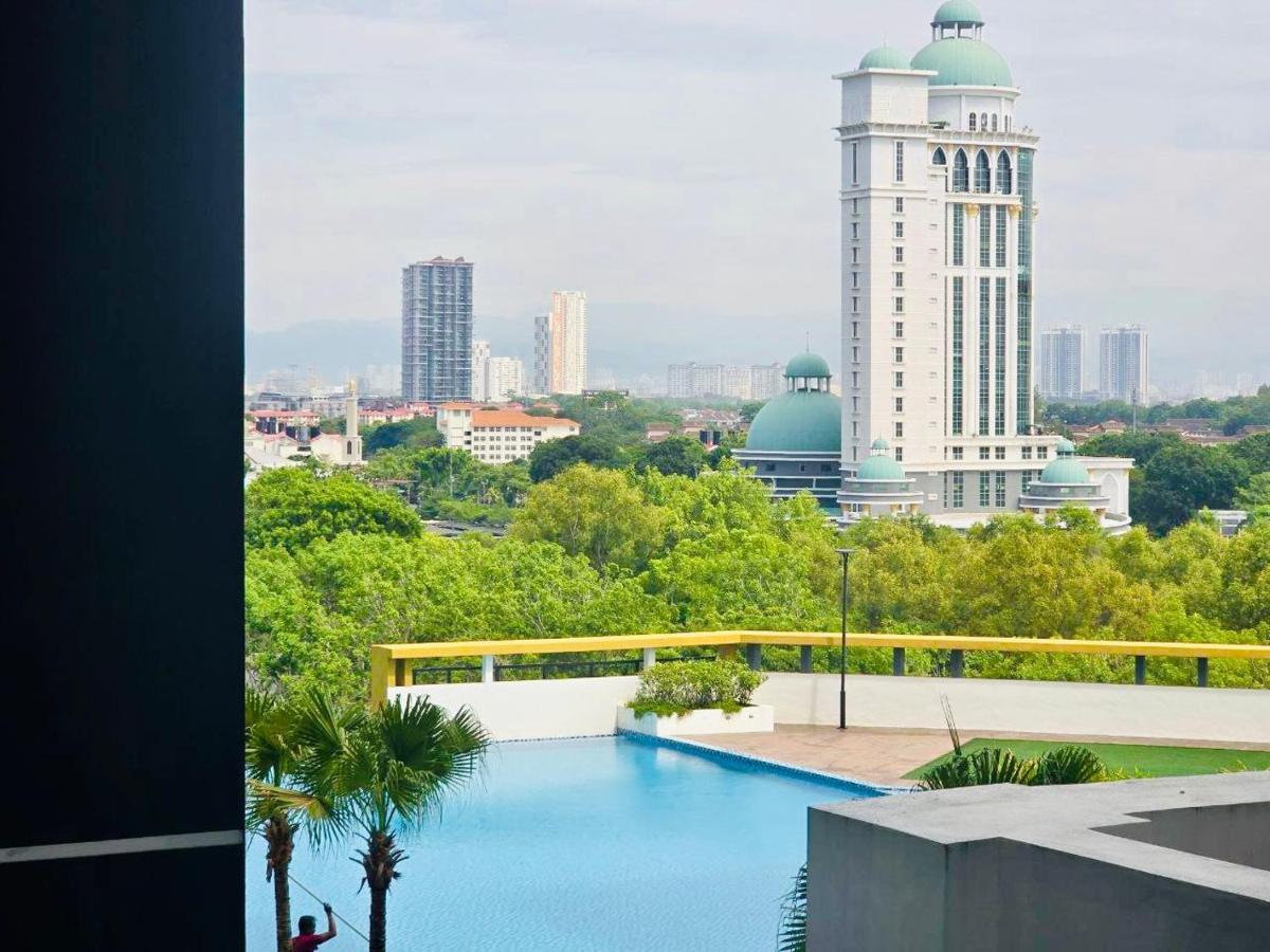 Marvel Theme Family Escape - Infinity Pool, Ps5, Indoor-Cinema with Balcony - M4 - Ferienwohnung Bukit Mertajam