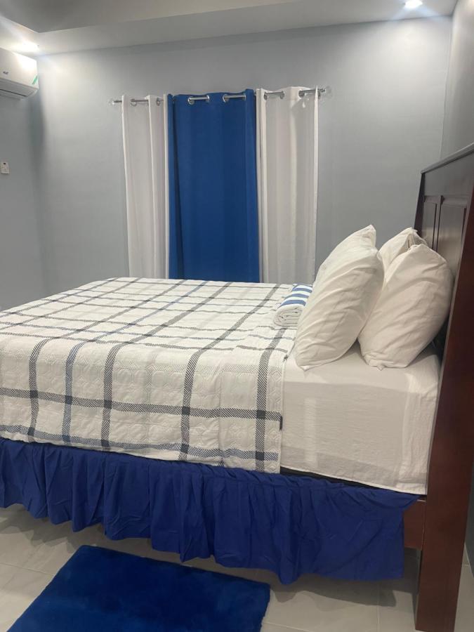 Blue coral Villa Jamaica - Bed and Breakfast Discovery Bay