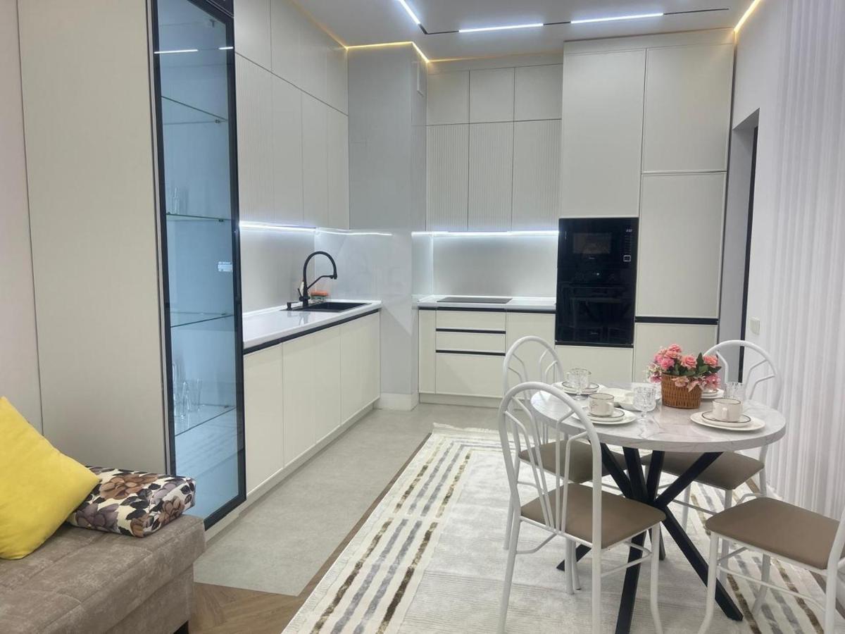 Новый ЖК Capital City, элитная квартира - Chambres d’hôtes Chymkent