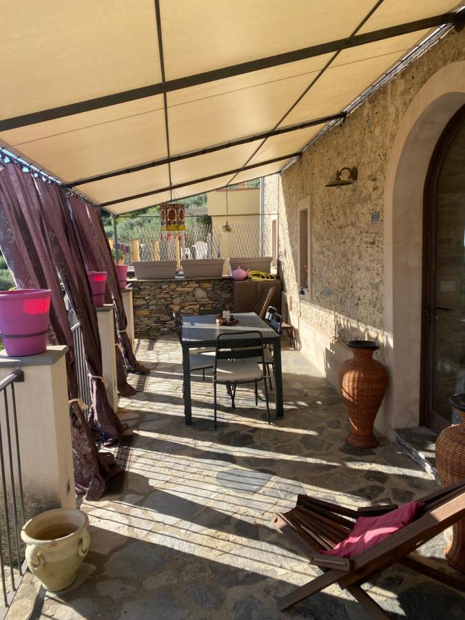 Deluxe Double Room (2 Adults + 1 Child)