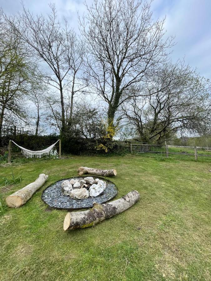 The Longhouse at Pencwm Escapes - B&B