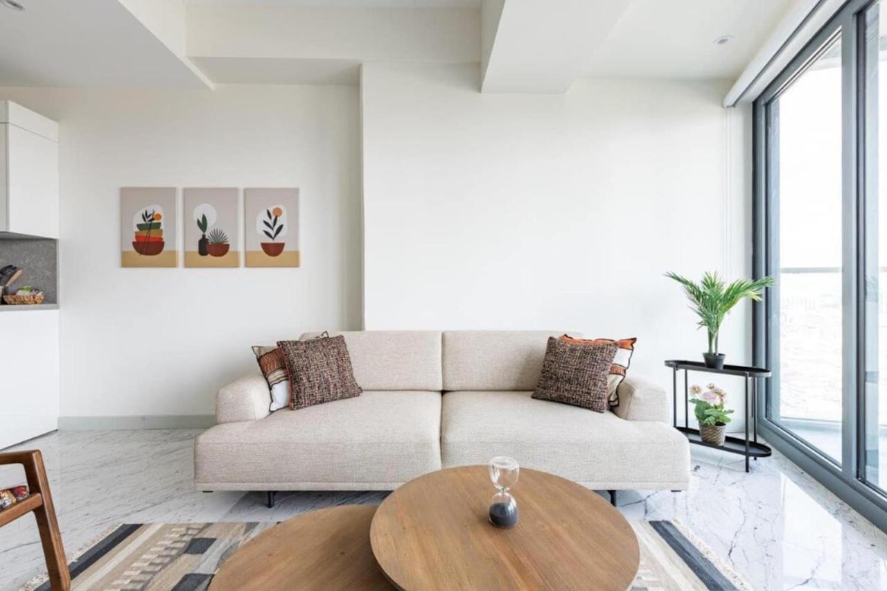 Gorgeous Modern 1bd Terrace Condopoolviews! #233 - B&B Estambul