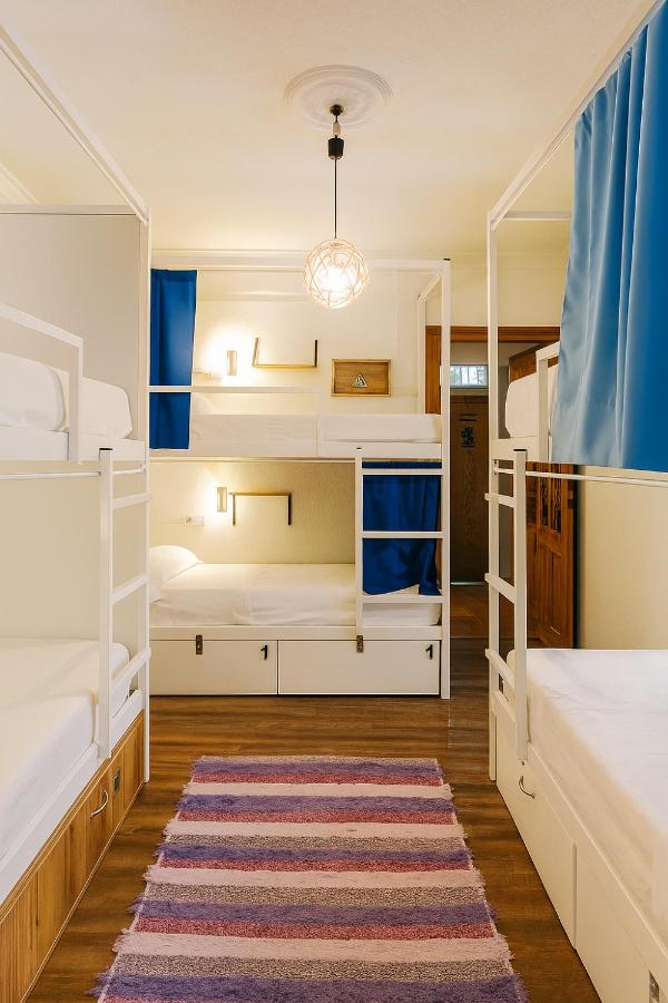 Bed in 6-Bed Mixed Dormitory Room