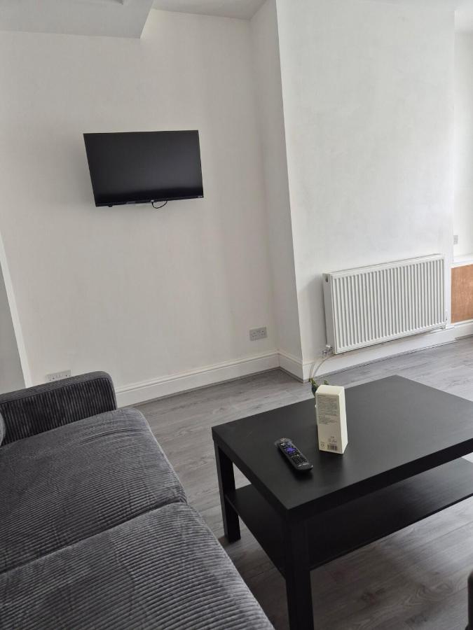 Work & Explore a Home near City - B&B Liverpool