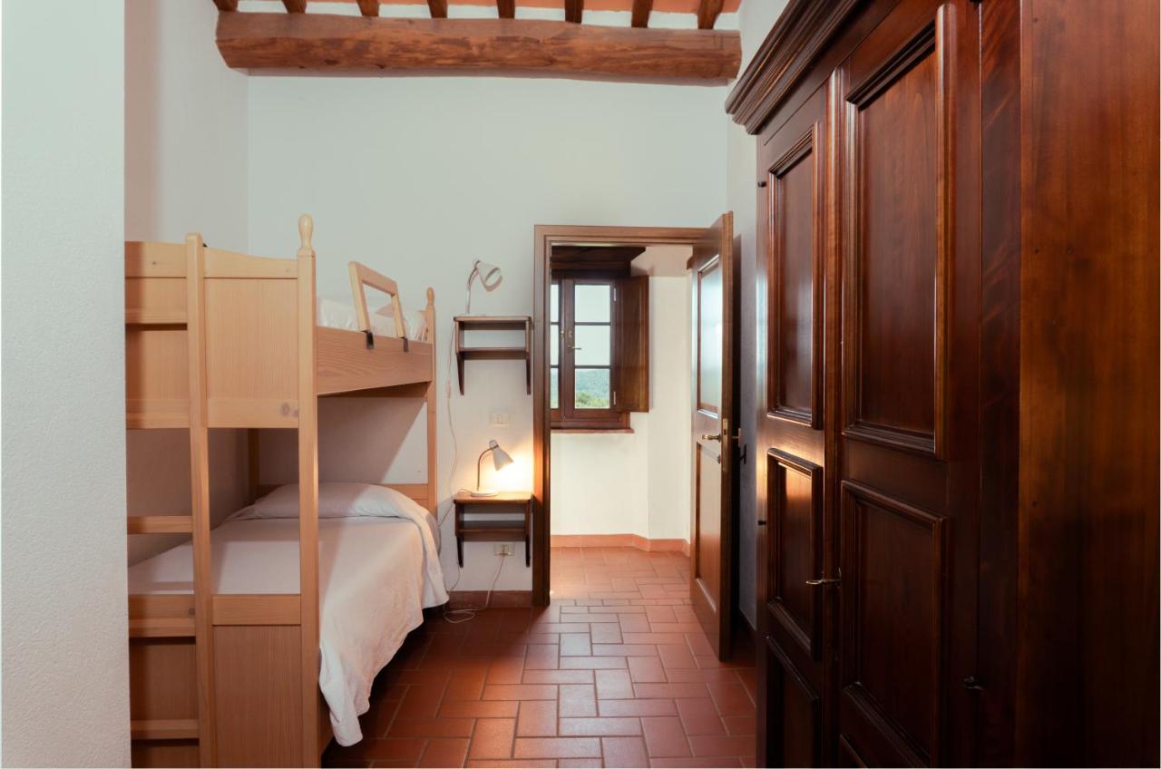 Three-Bedroom Apartment with Mountain View - First Floor