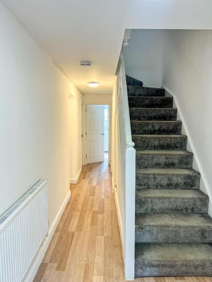 Luxury Townhouse In Derby City Centre - B&B