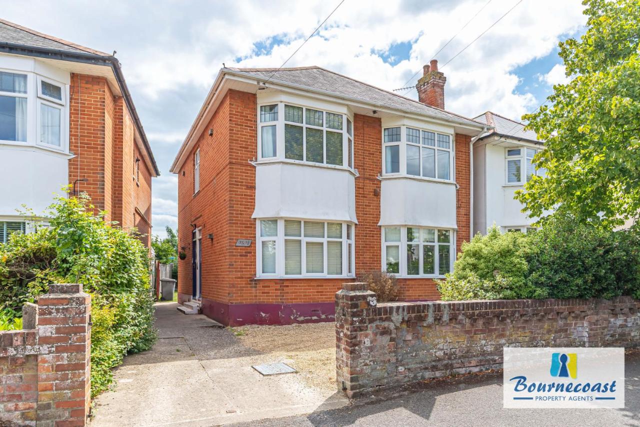 BOURNECOAST: PET FRIENDLY FLAT WITH GARDEN - FM667 - B&B Bournemouth