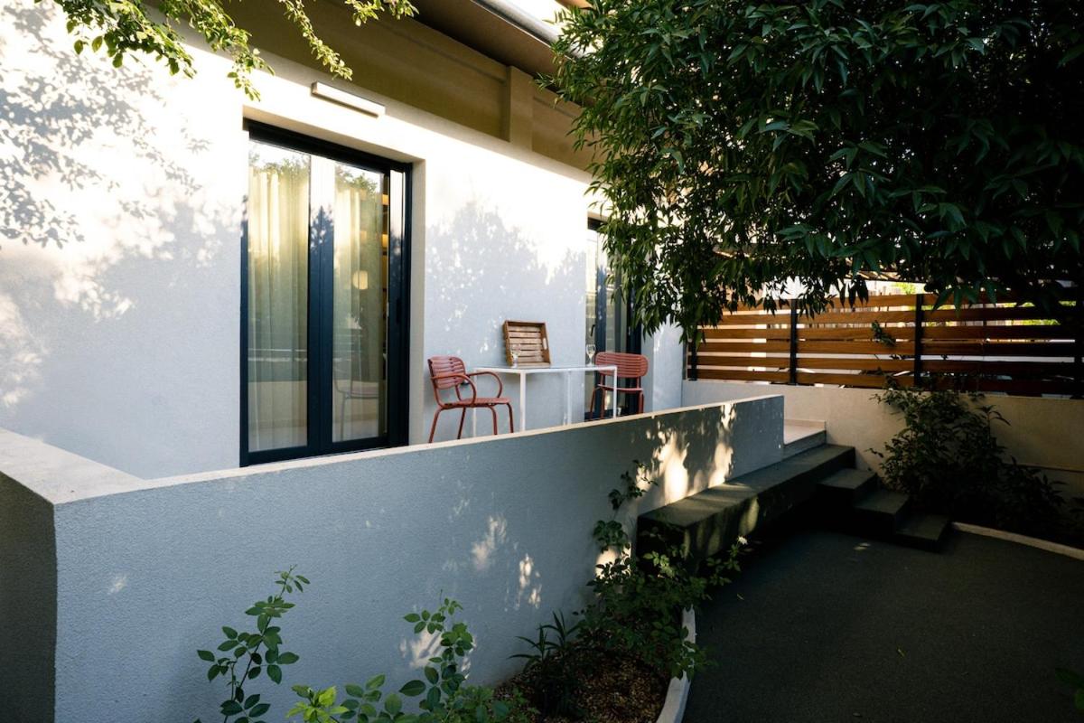 Casa Aura-Artistic Living Faliro - B&B Athens