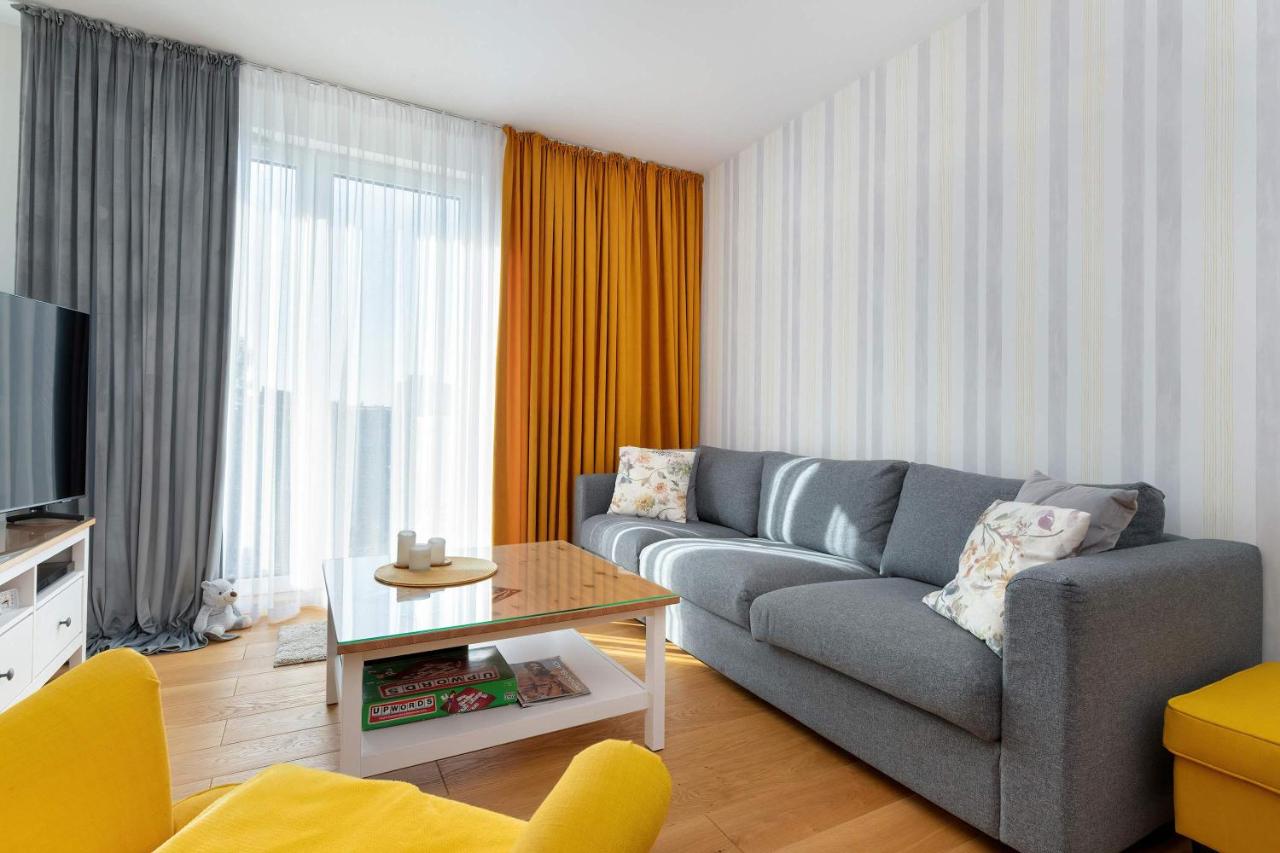 Piękny Apartament w Gdańsku 2 Sypialnie i Parking by Renters Prestige - Chambres d'hôtes Gdańsk
