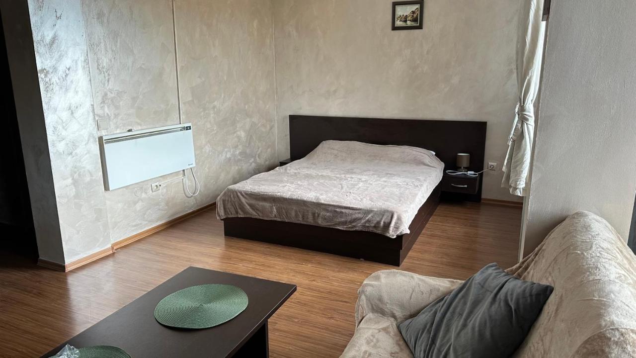 Eleonor Mountain Studio - Ferienwohnung Bansko