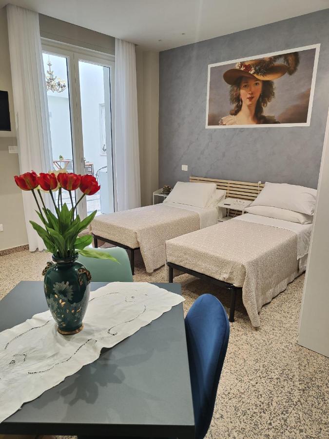 Large Twin Room