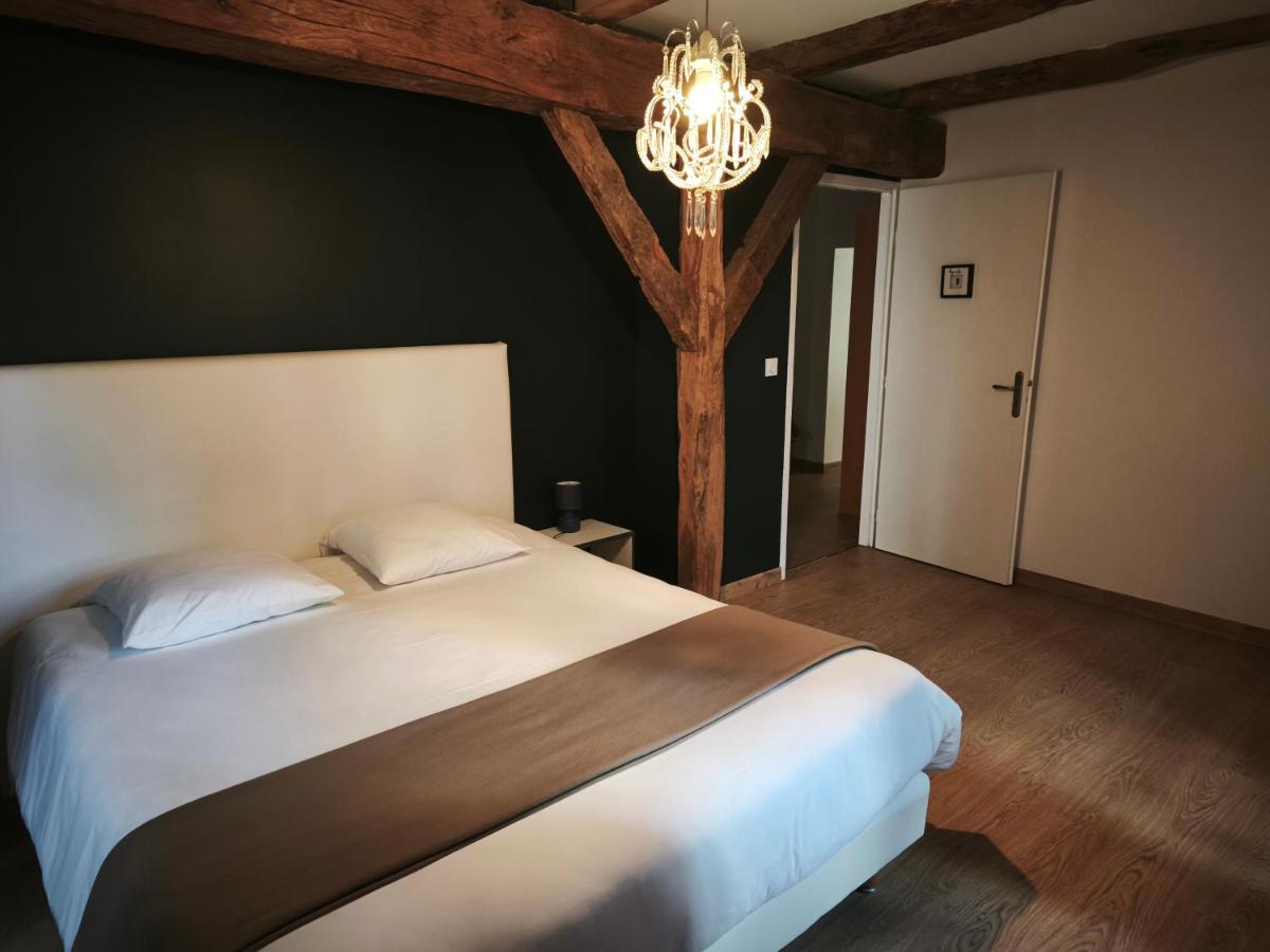 Deluxe Double Room with Shower 1