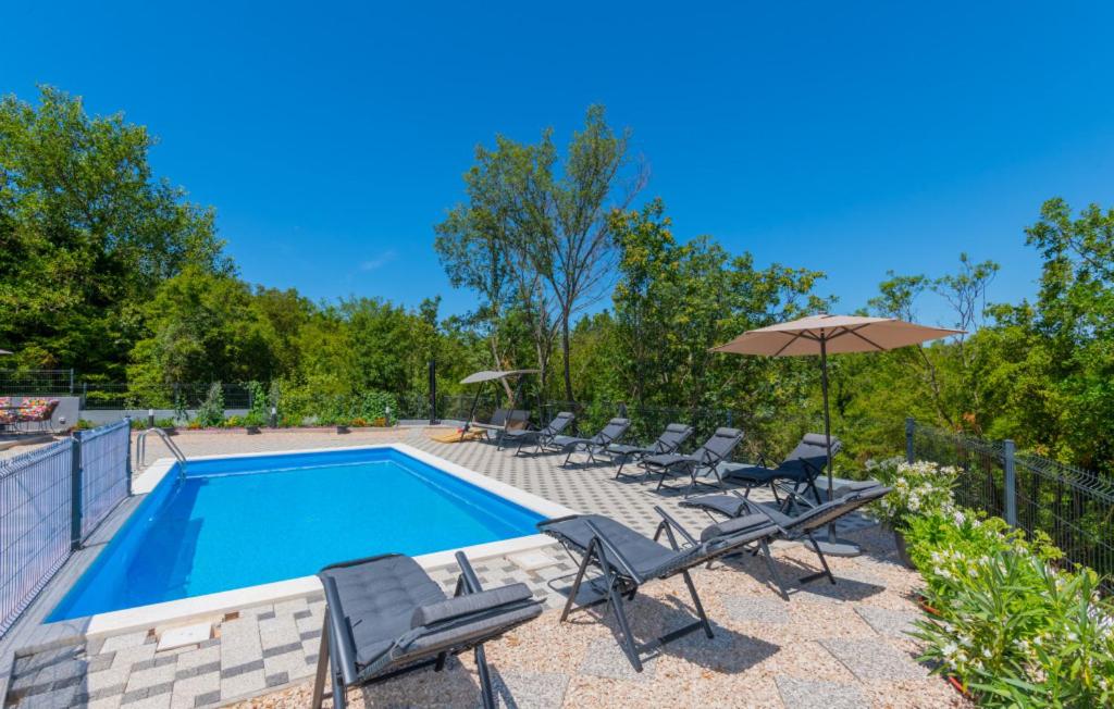 Villa Zovko in Makarska by Villas Guide - B&B