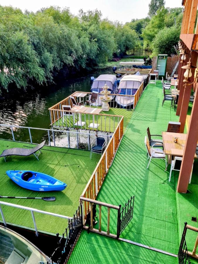 Pensiunea Egreta Albă - B&B