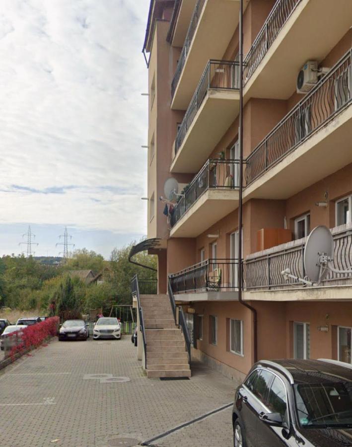Zen Apartment 2 Bedrooms Private Parking - Chambres d’hôtes Cluj-Napoca