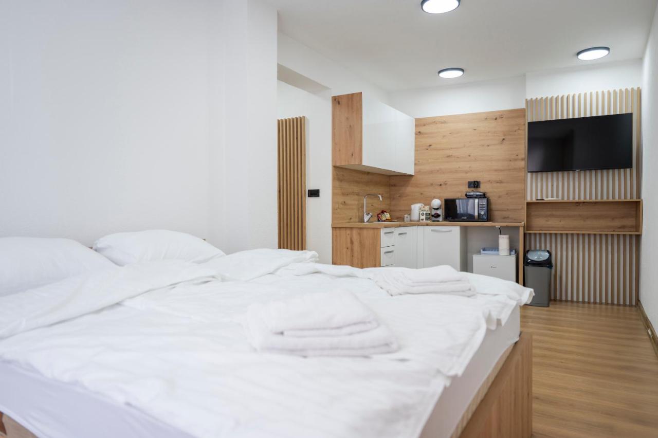 Lelas Studio Apartments - free parking - B&B Sarajevo
