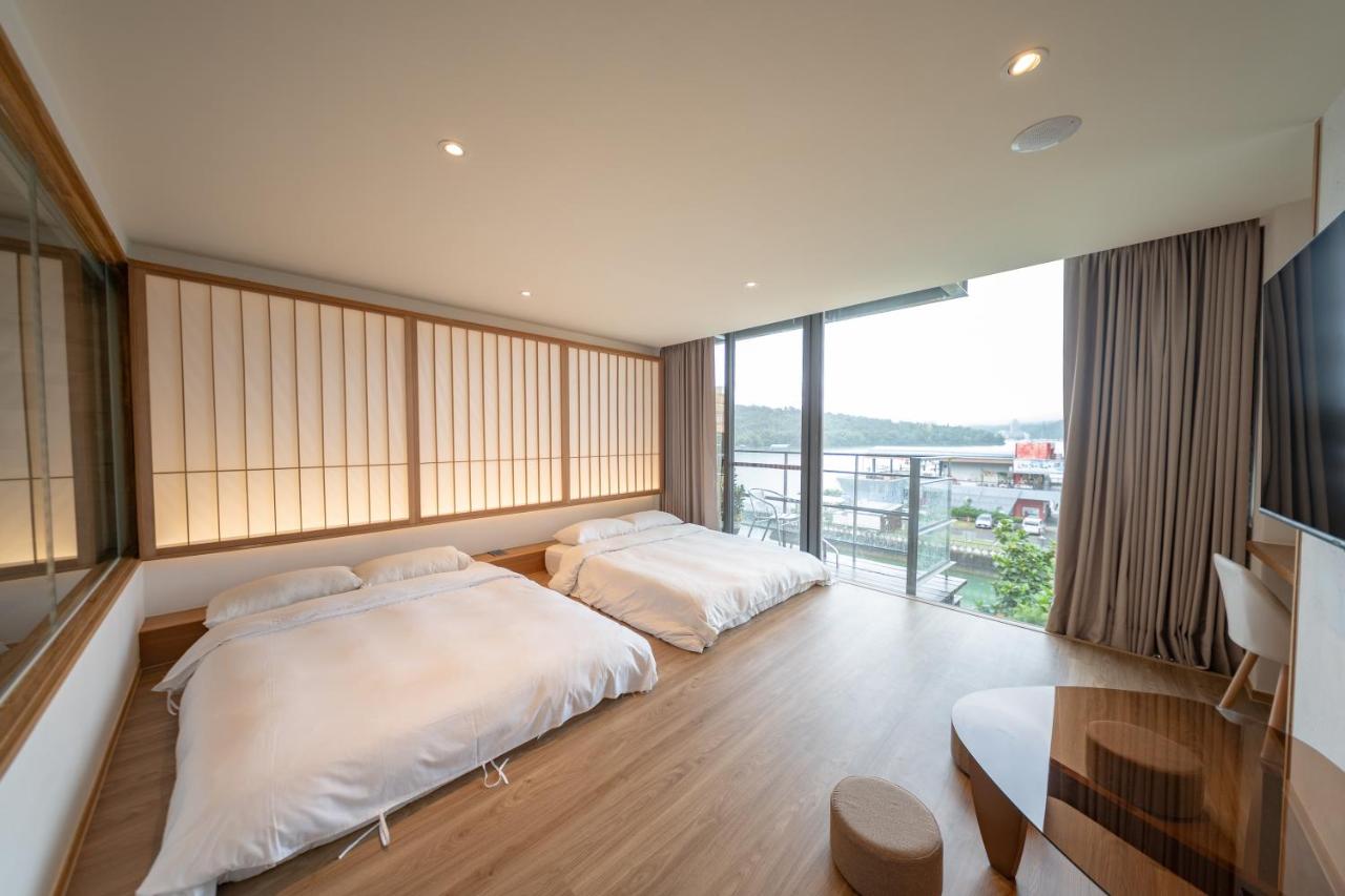 Superior Quadruple Room with Lake View