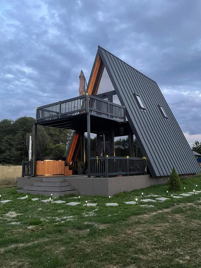 Cabana Ross-A - B&B Poenari