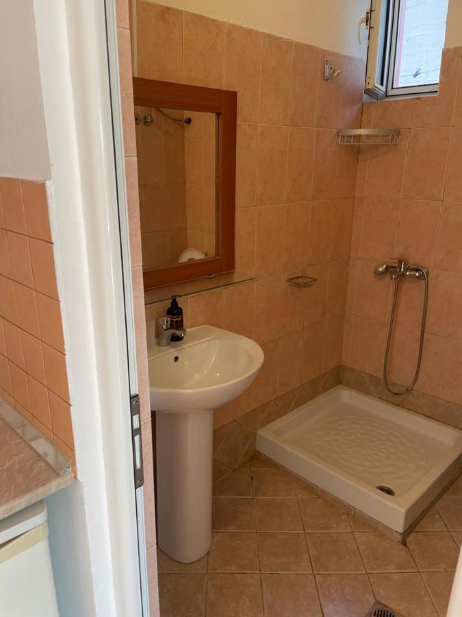 Basic Triple Room