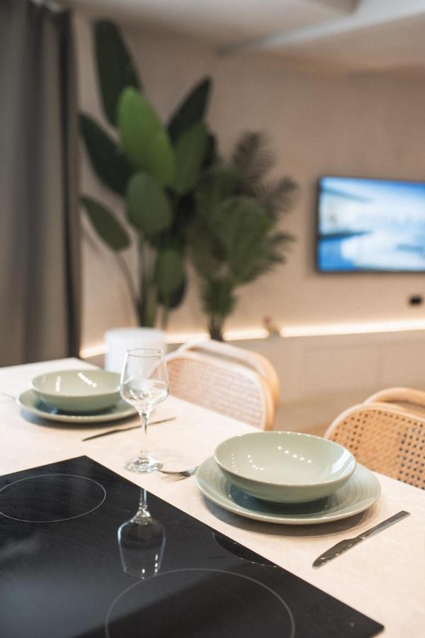 Stylish Designer Oasis in the Heart of St Julians - Chambres d'hôtes San Ġiljan