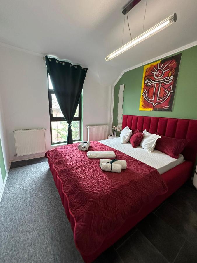 NIDO 22 Free Parking - B&B Craiova