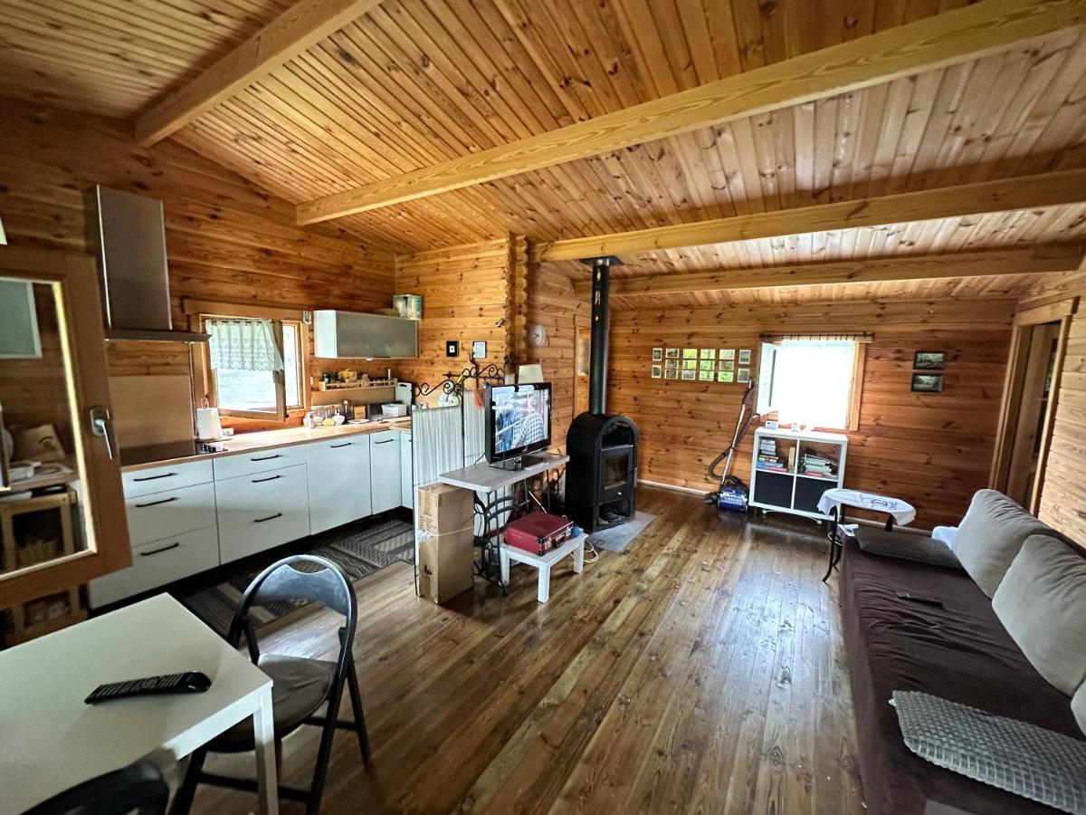 Domek letniskowy nad jeziorem - Chambres d’hôtes Kolonia Lubotyń