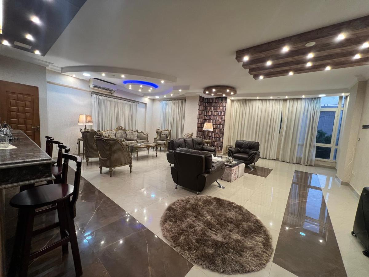 amazing apartment in the most luxurious area of ​​the Fifth Settlement - Chambres d'hôtes Le Caire