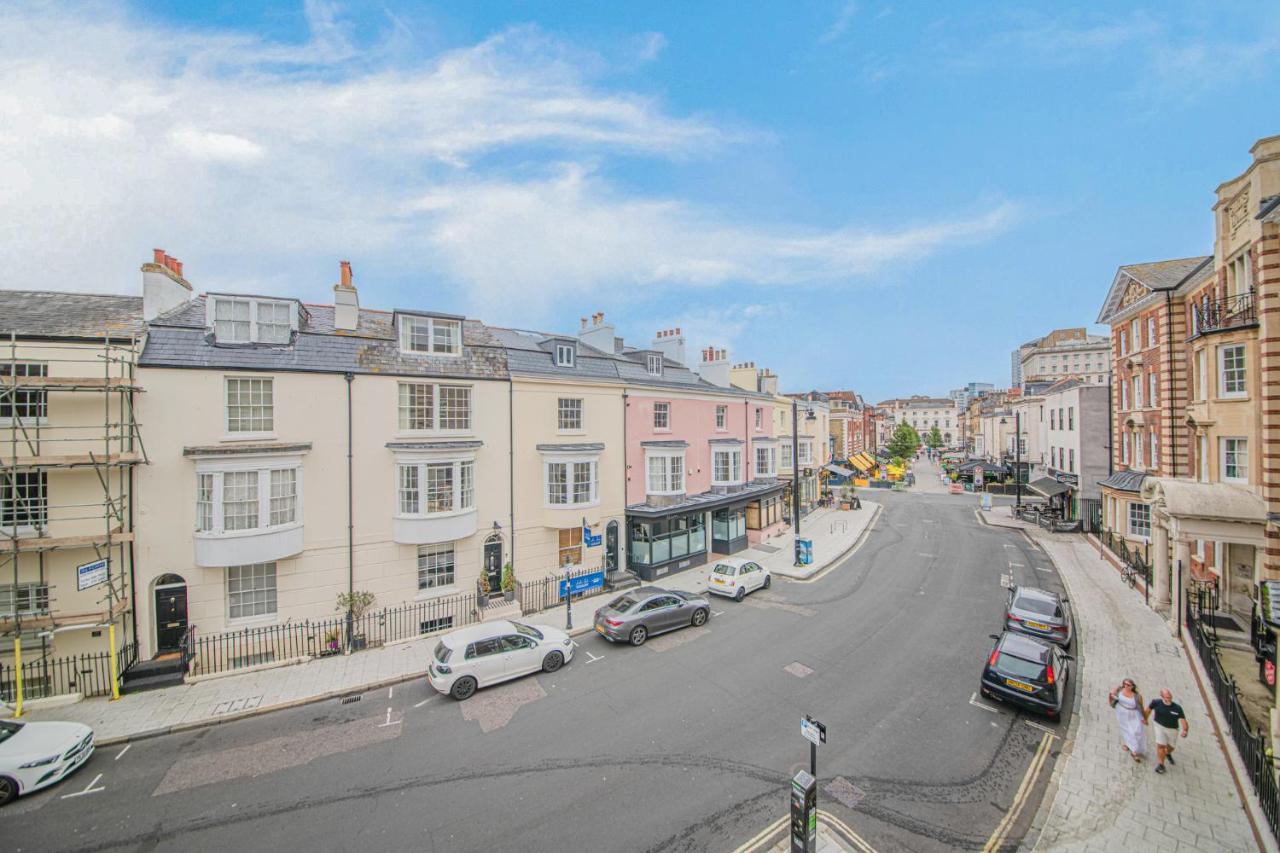Oxford Street Accommodation - B&B