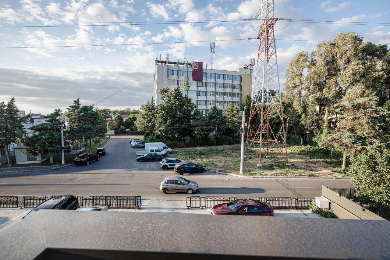 Luxury Designer Apartment - Romanescu Park - Chambres d’hôtes Craiova