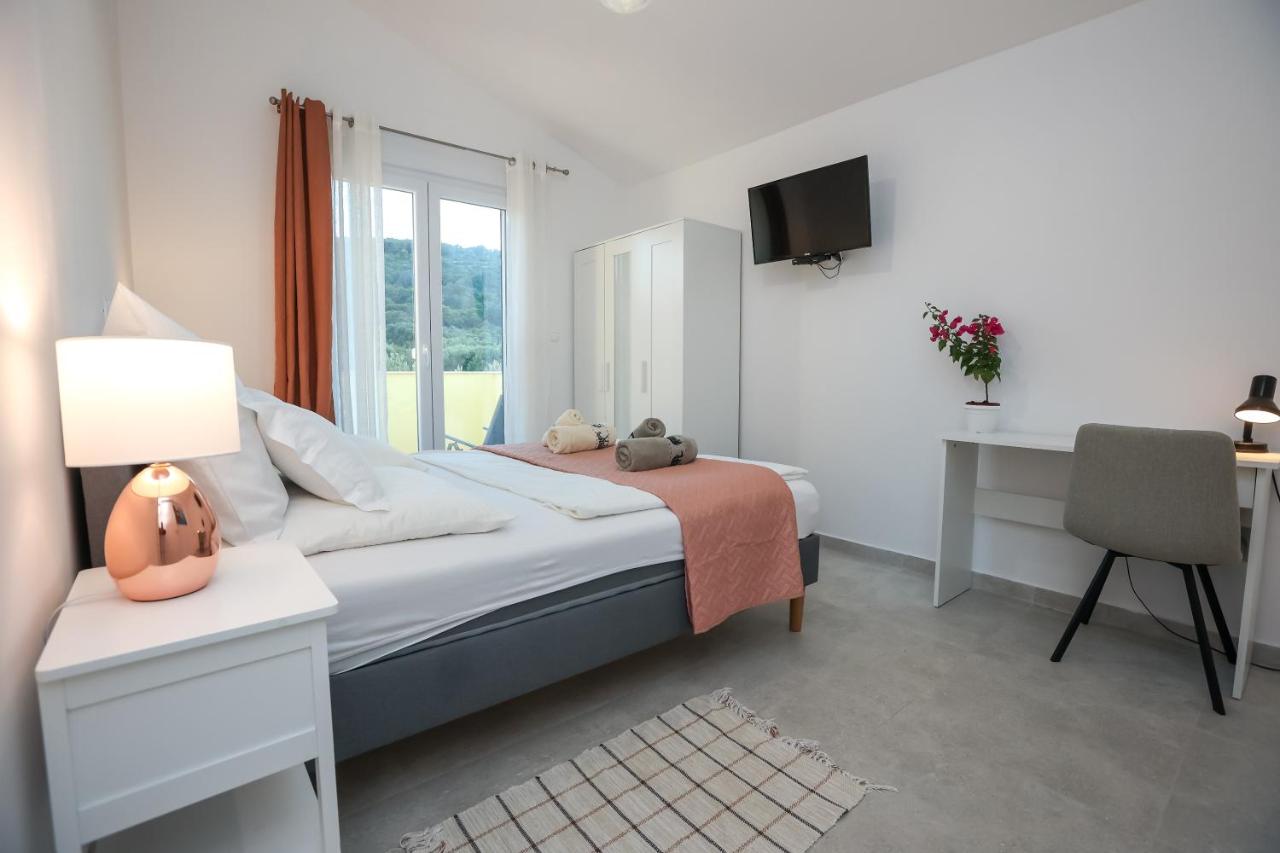 Three-Bedroom Villa with Swimming Pool