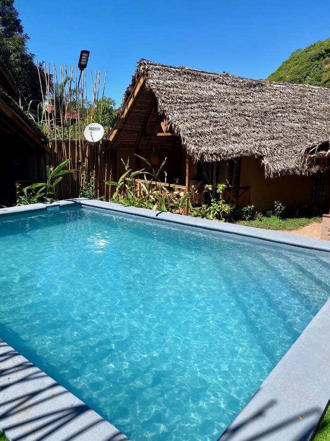 Deluxe Bungalow mit Gartenblick