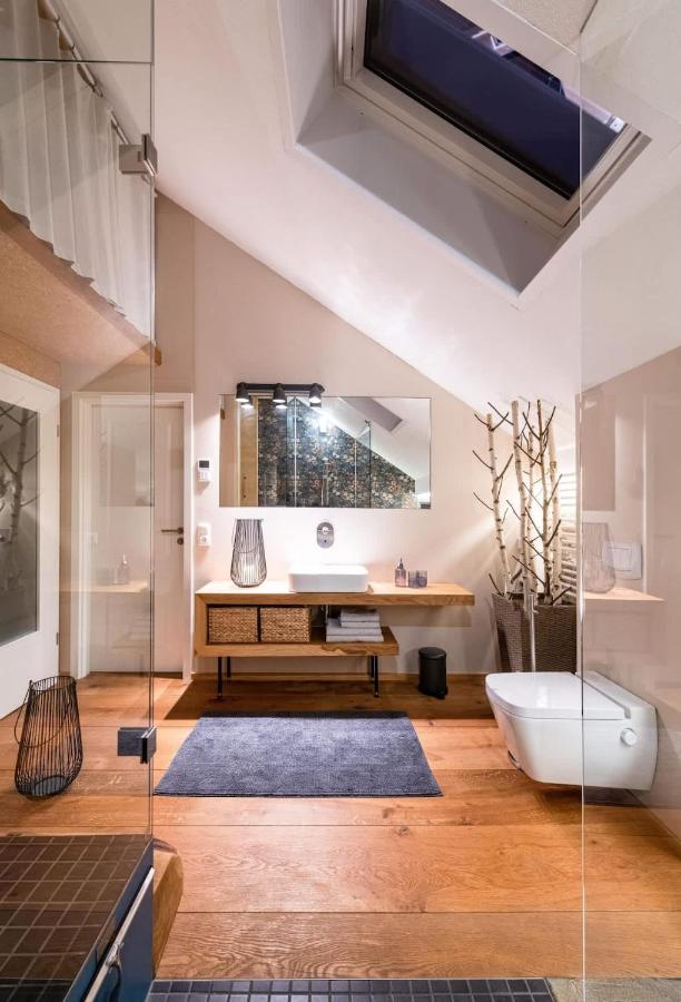 Architektenwohnung mit Sauna und Whirlwanne, Badeteich - Nähe Sächsische Schweiz, Dresden - B&B