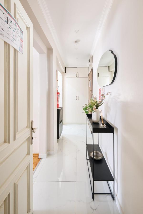 Charming Bagdat Avenue Hideaway, Near Marina - B&B Istanbul
