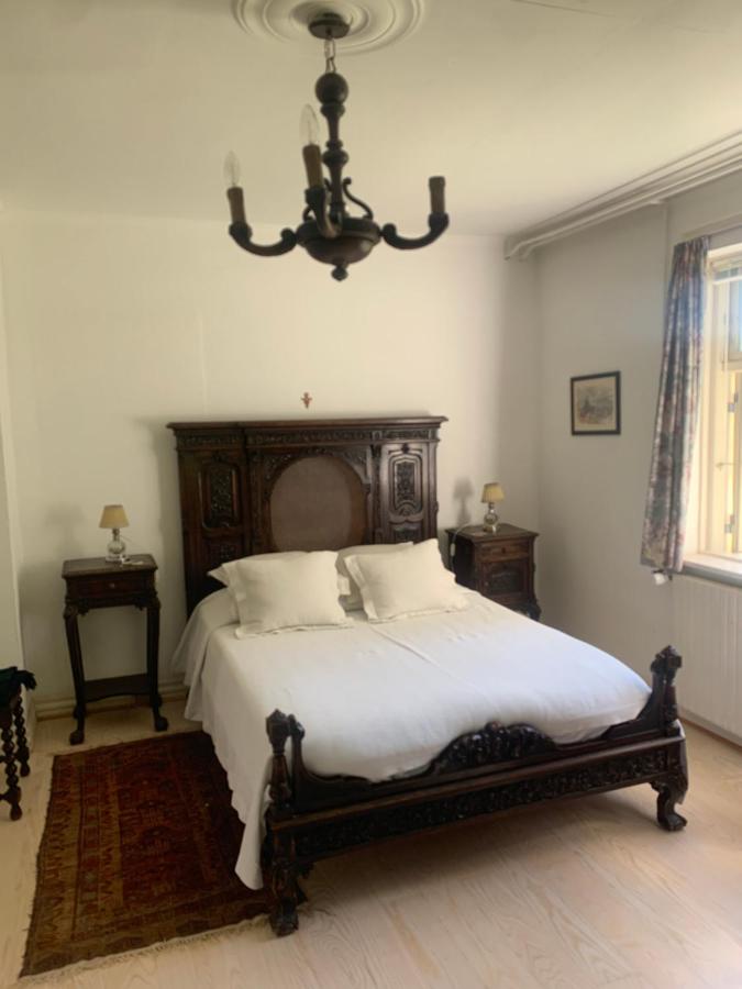 Casa grande amarilla - B&B