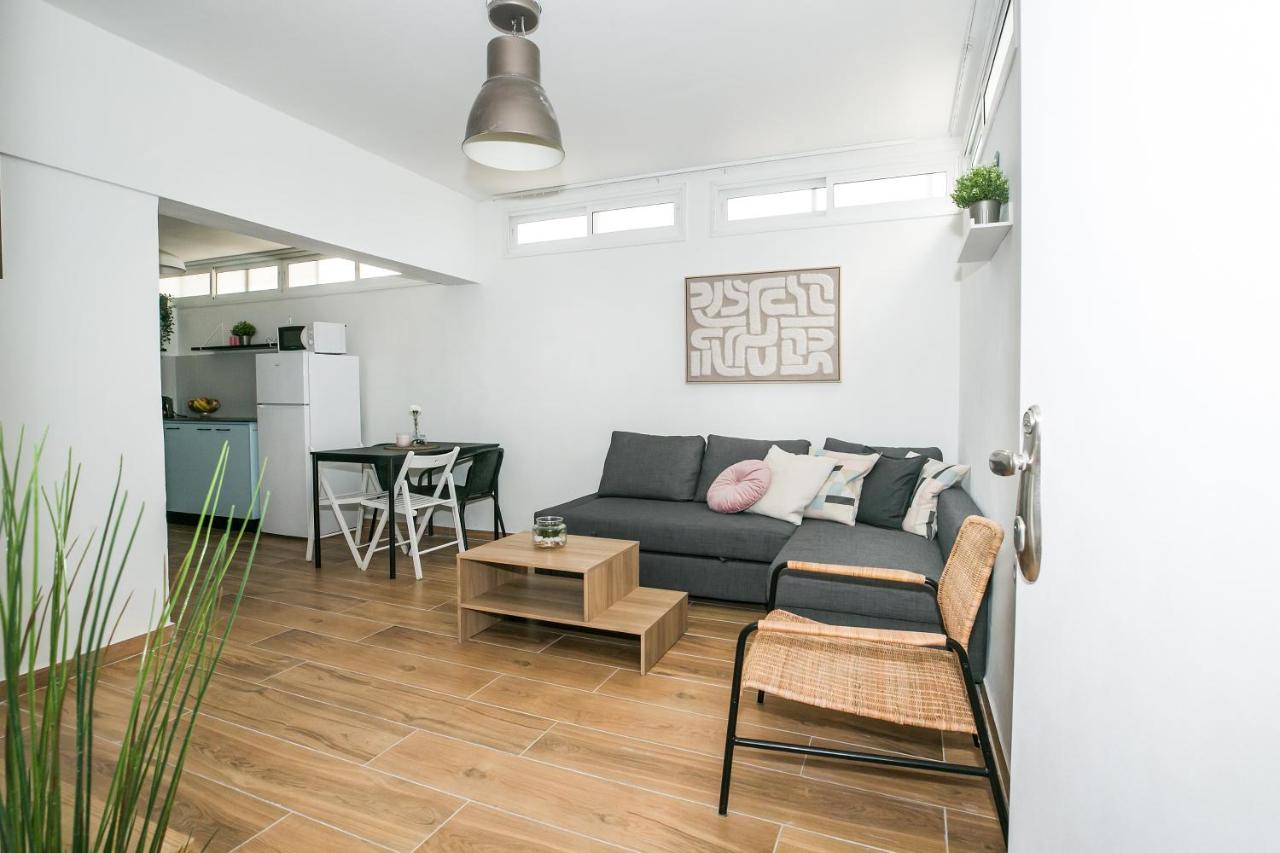 Deluxe Two-Bedroom Apartment