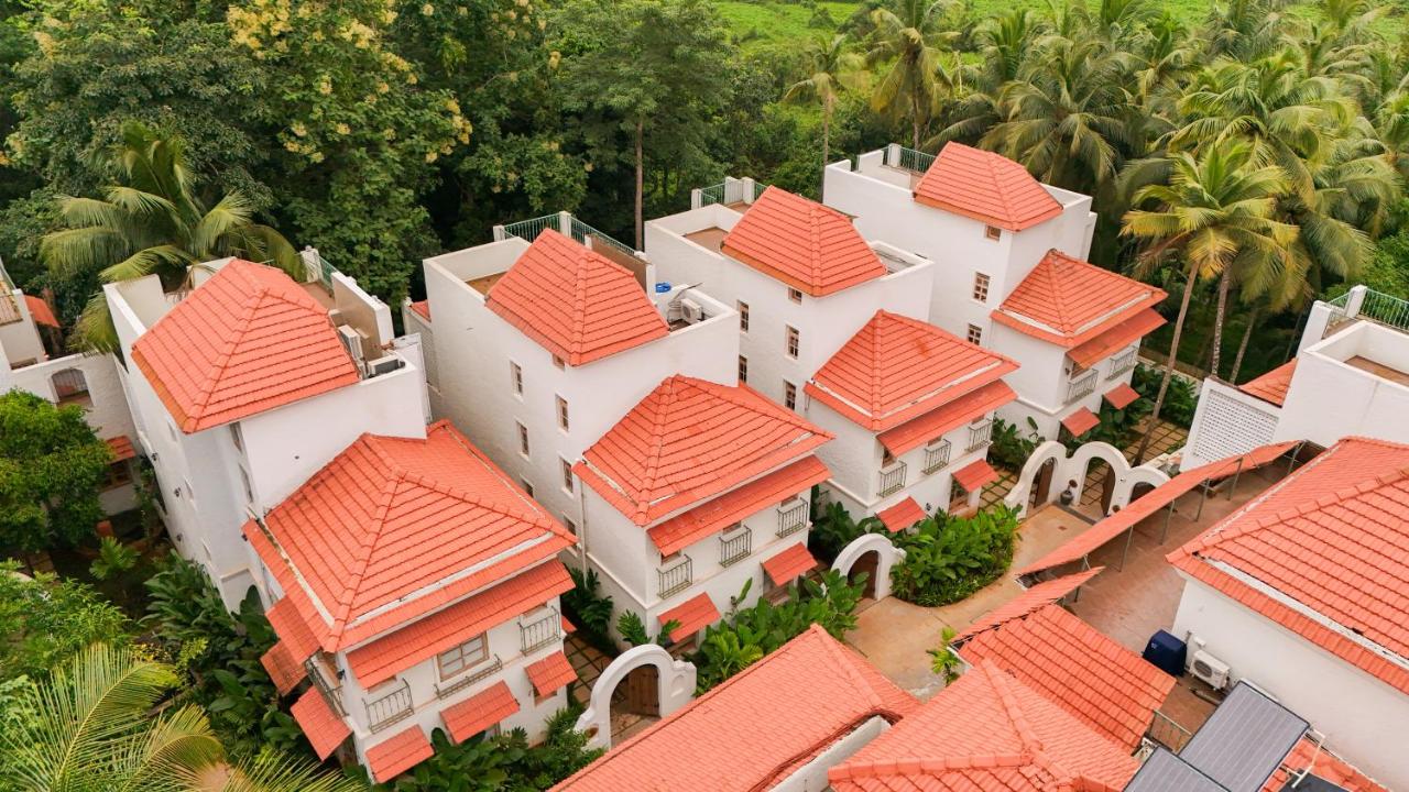 Amayah Tattva 3 BHK Escape With Steam Room, Open Shower & Private Pool - B&B